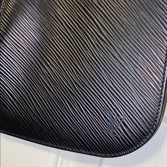 Louis Vuitton Black Epi Leather Pochette - Picture 2 of 8